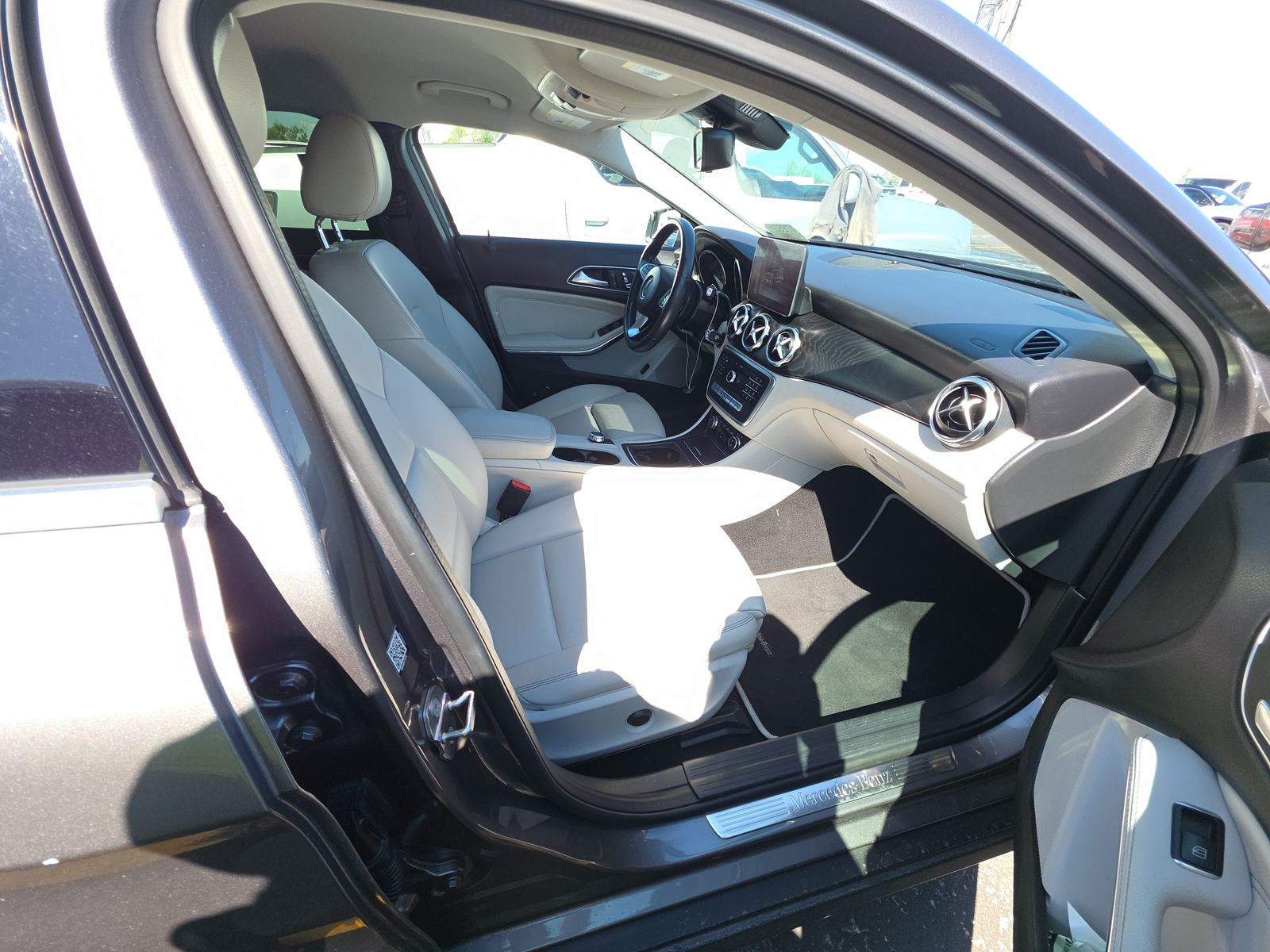 MERCEDES-BENZ GLA-CLASS - 9