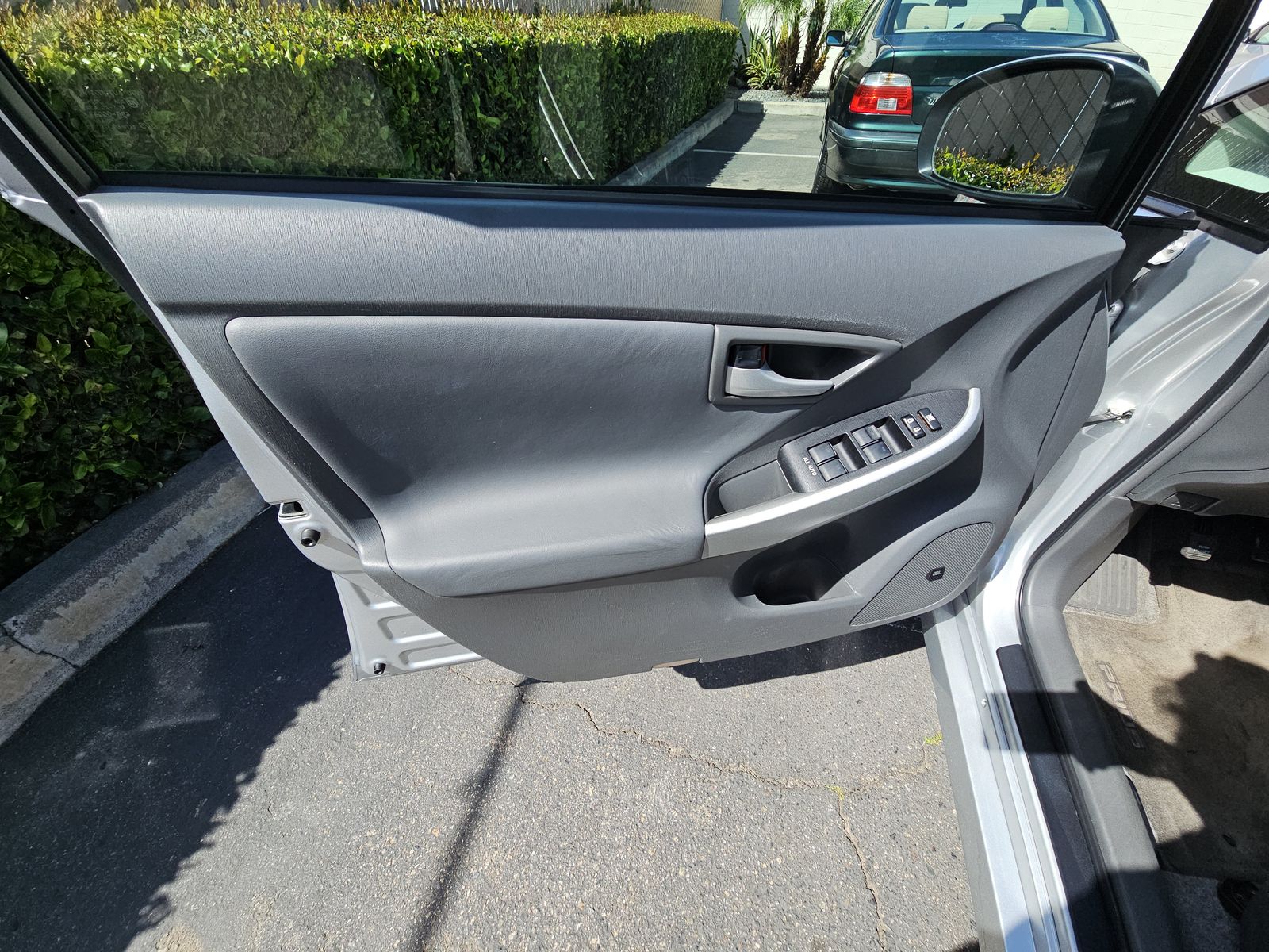TOYOTA PRIUS - 10