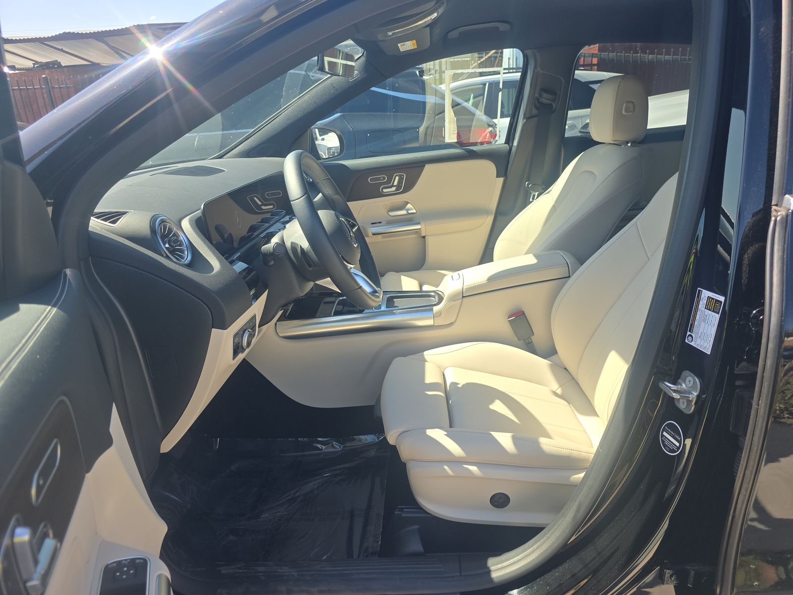 MERCEDES-BENZ GLA-CLASS - 8