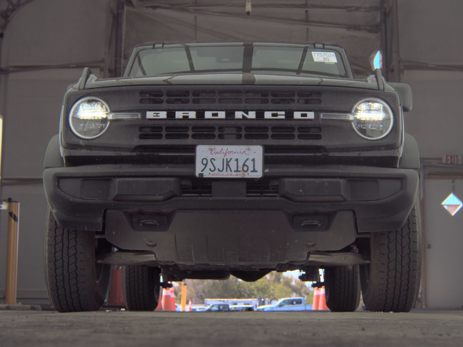 FORD BRONCO - 4