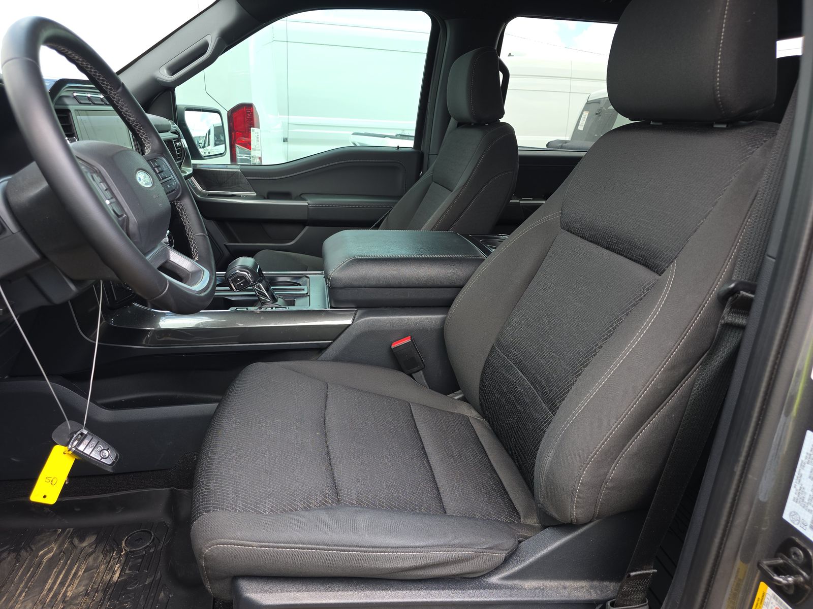 FORD F-150 - 8