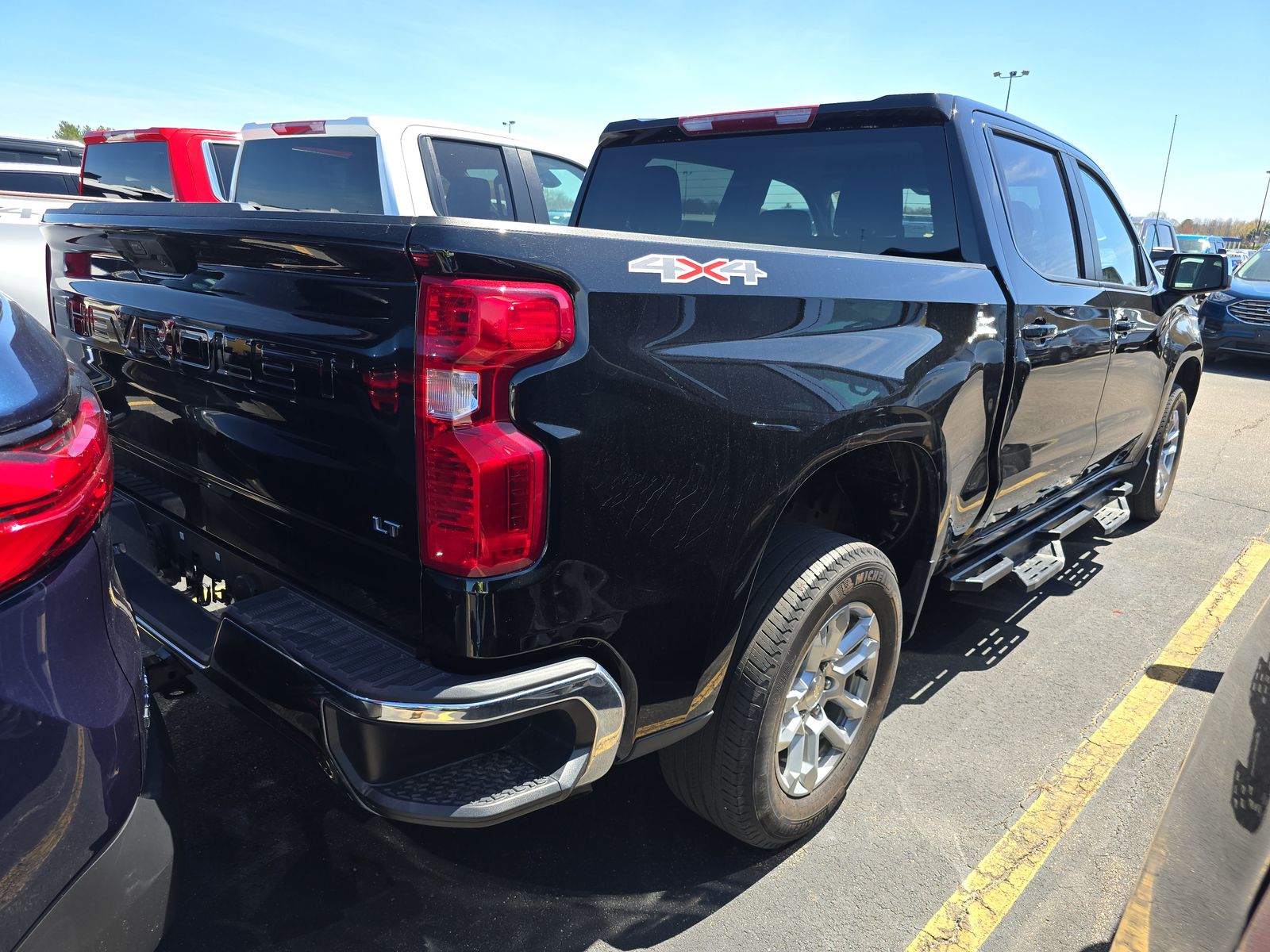 2023 Chevrolet Silverado 1500 LT AWD