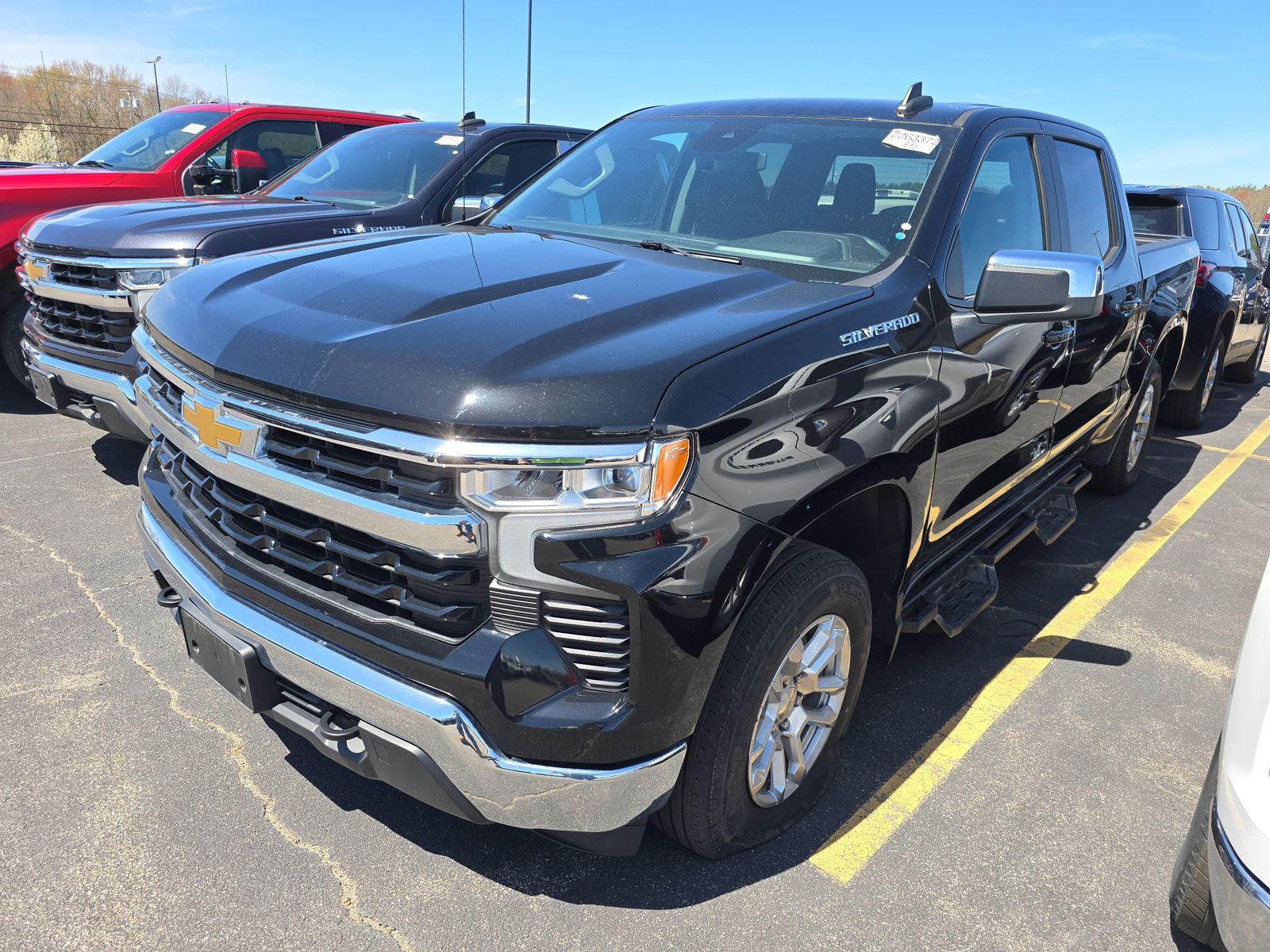 2023 Chevrolet Silverado 1500 LT AWD