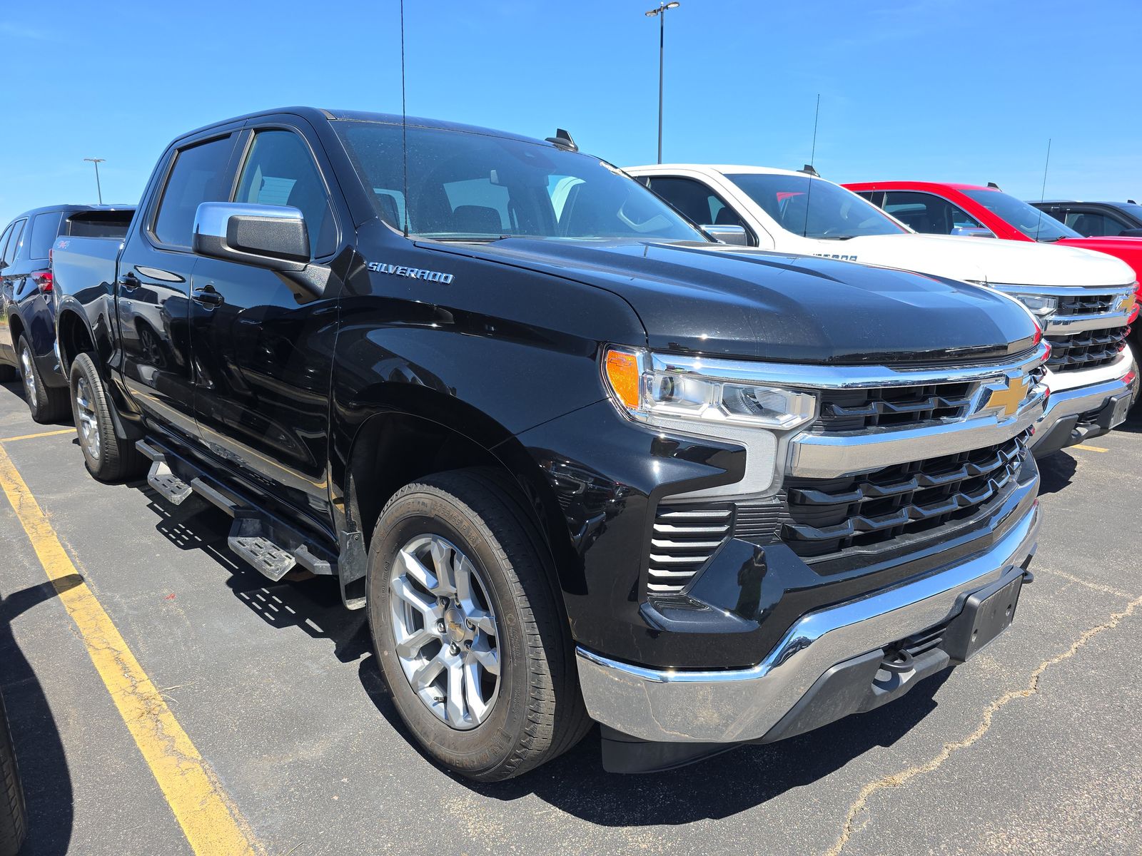 2023 Chevrolet Silverado 1500 LT AWD