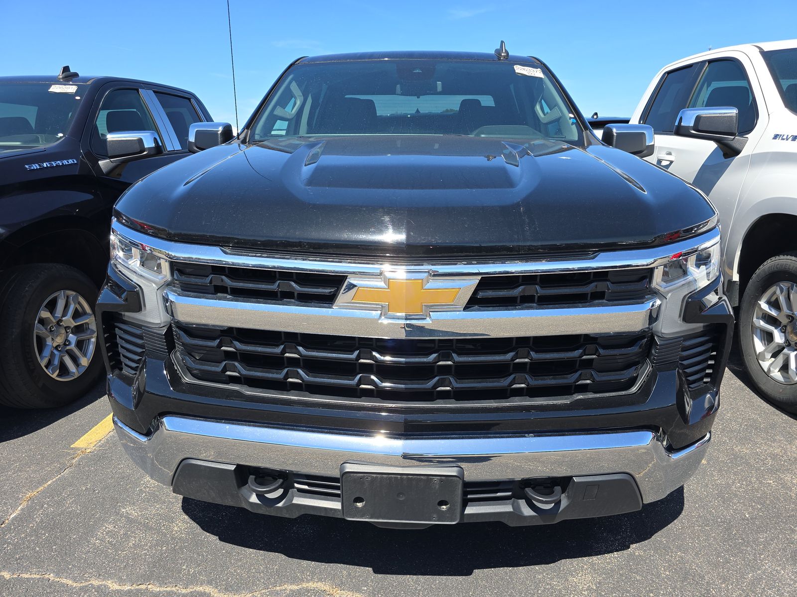 2023 Chevrolet Silverado 1500 LT AWD