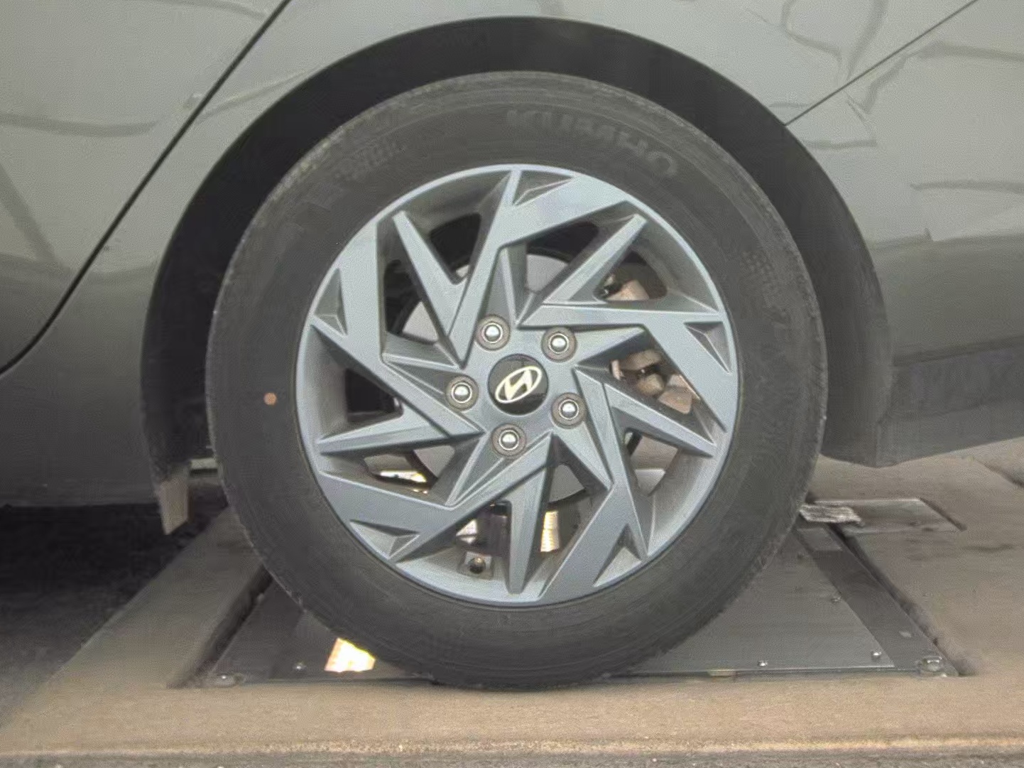 2024 Hyundai Elantra SEL FWD