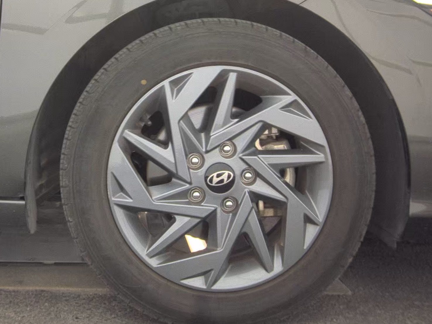2024 Hyundai Elantra SEL FWD