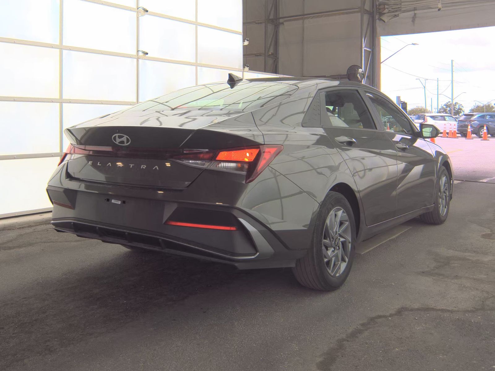 2024 Hyundai Elantra SEL FWD