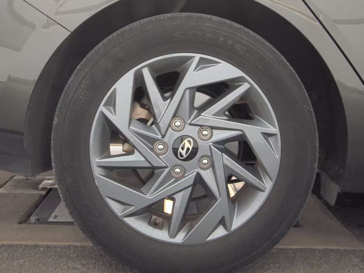 2024 Hyundai Elantra SEL FWD