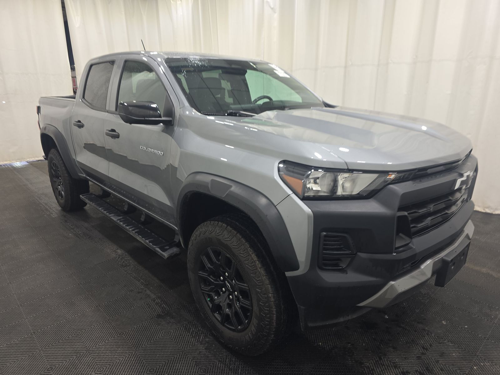 CHEVROLET SILVERADO - 4