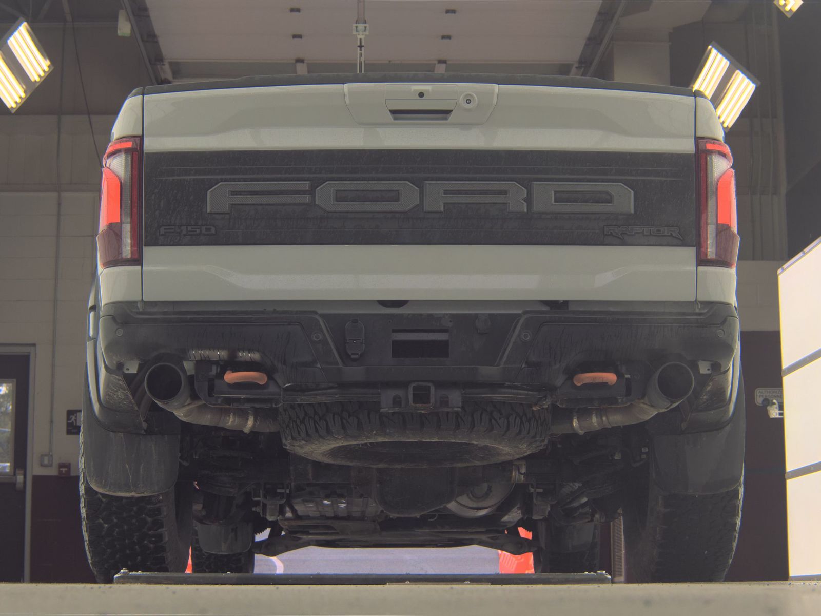 FORD F-150 - 8