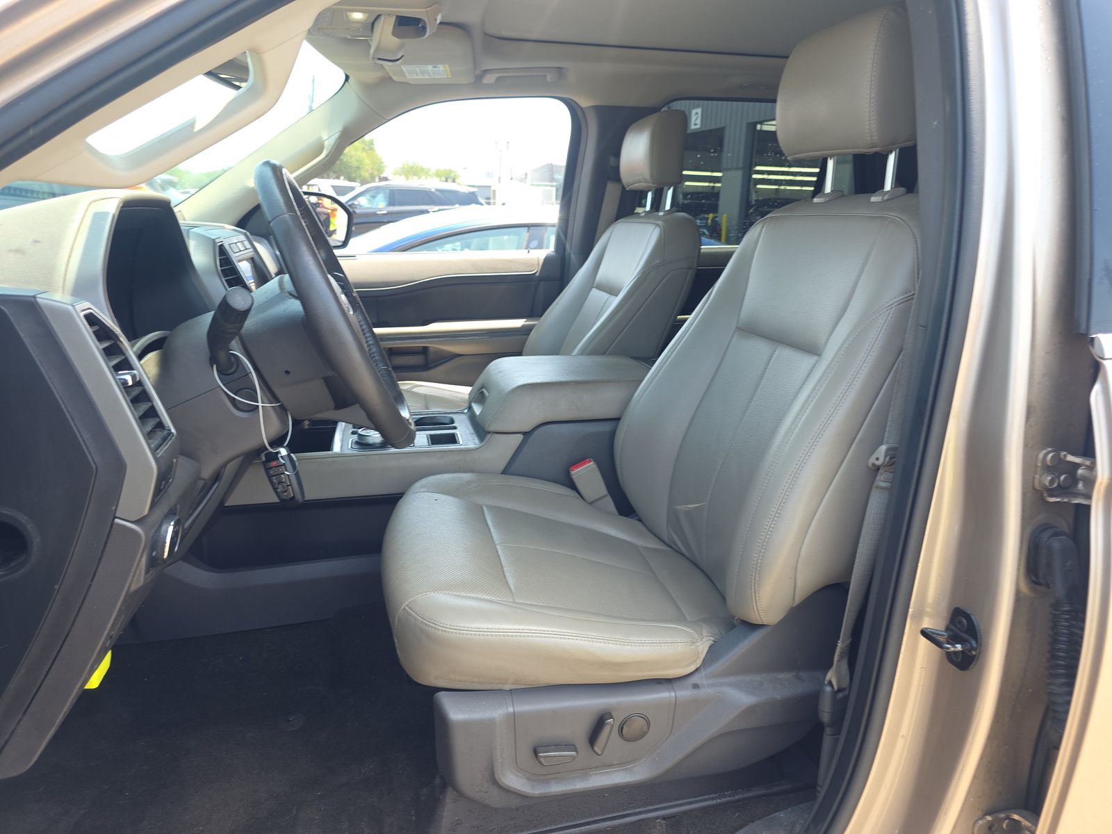 FORD EXPEDITION MAX - 8