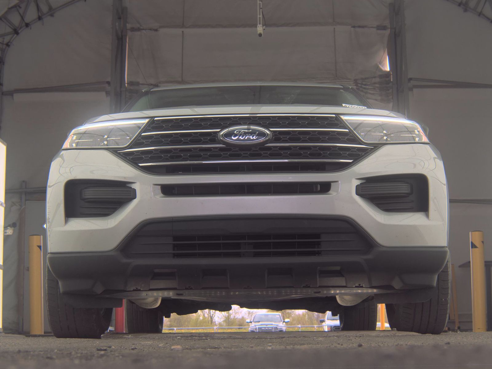 FORD EXPLORER - 4