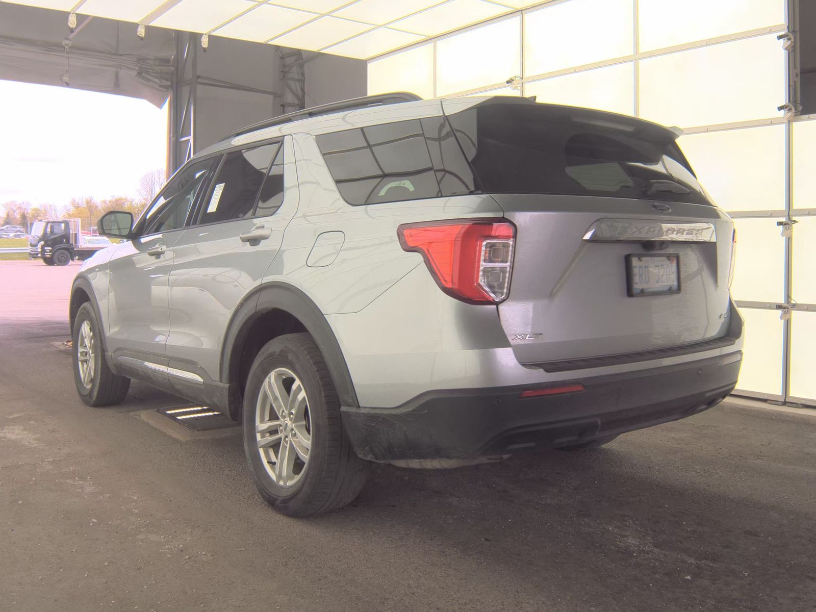 FORD EXPLORER - 9