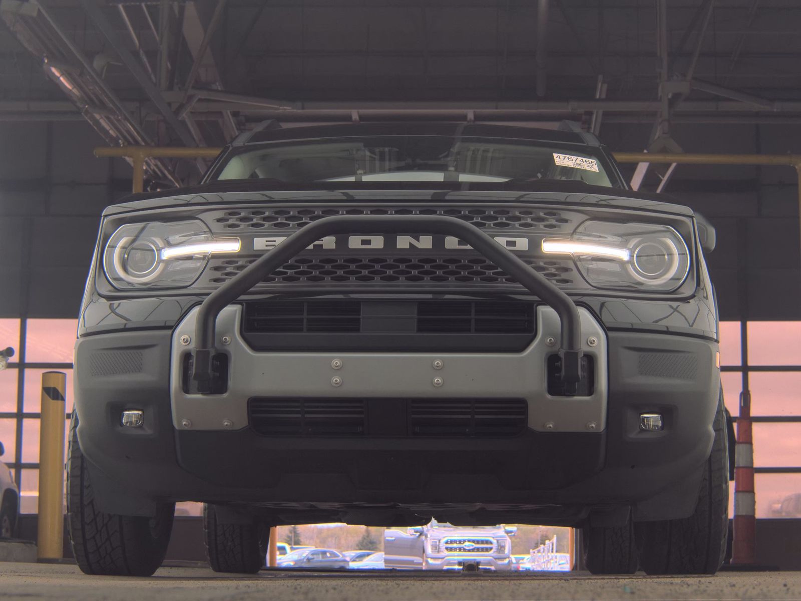 FORD BRONCO - 4