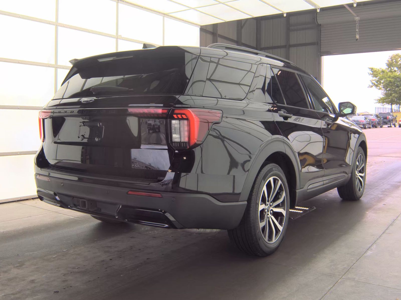 FORD EXPLORER - 6