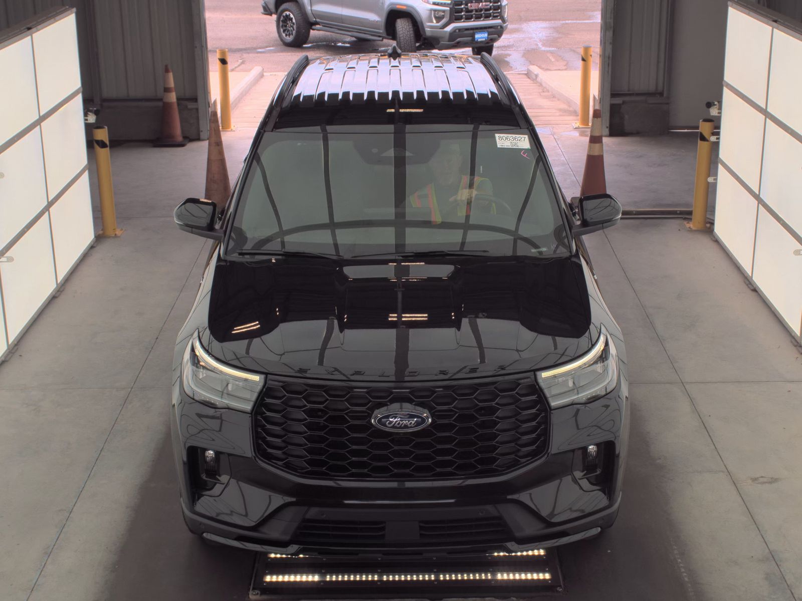 FORD EXPLORER - 3