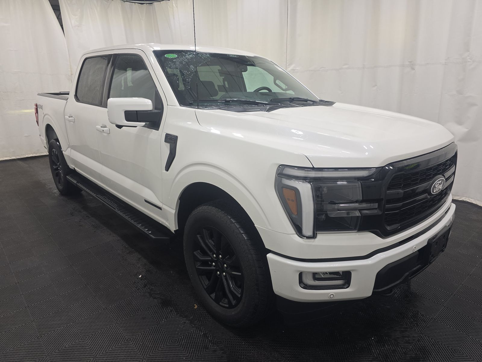 FORD F-150 - 4