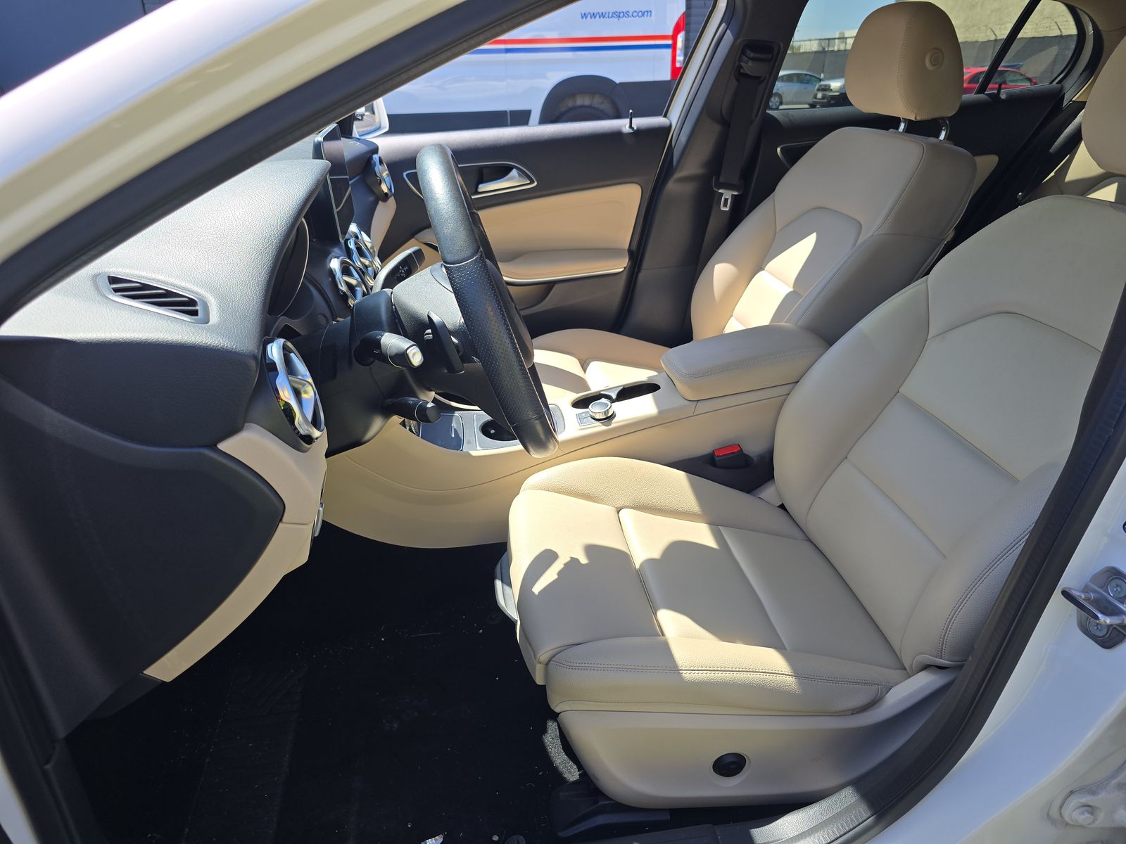 MERCEDES-BENZ GLA-CLASS - 8