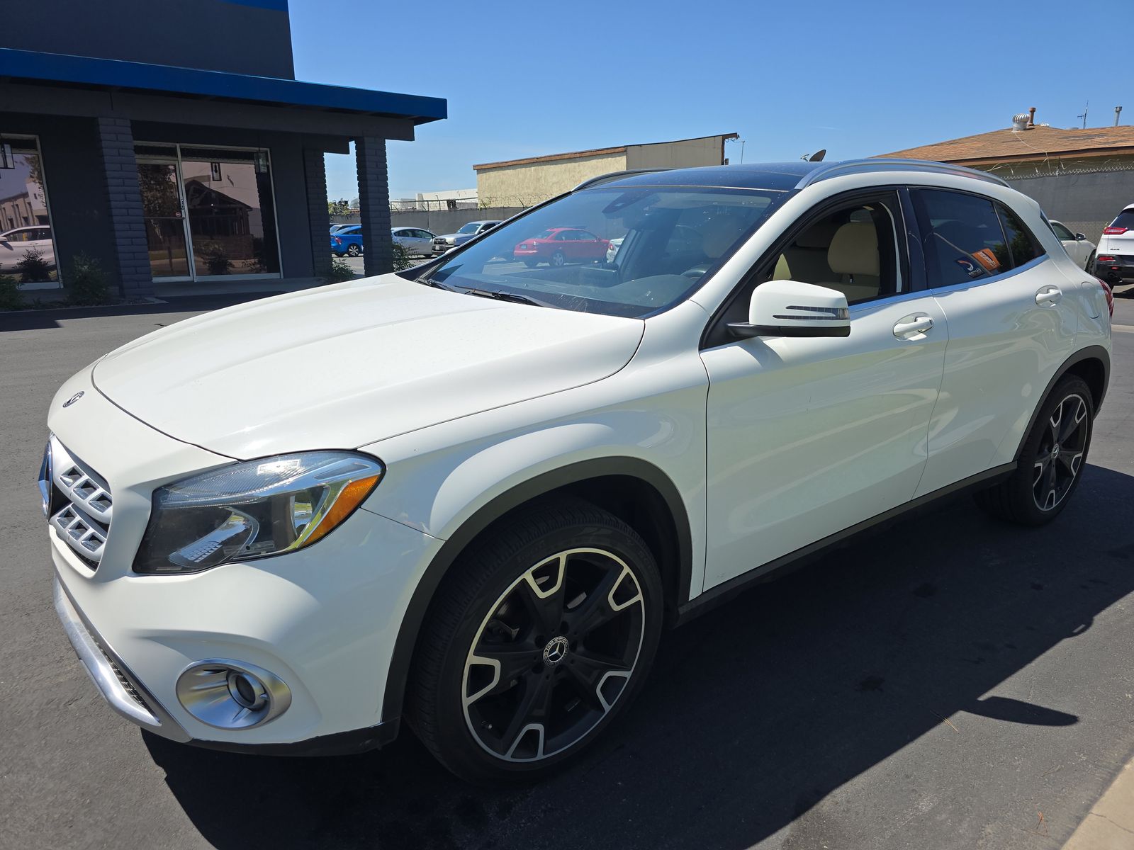 MERCEDES-BENZ GLA-CLASS - 1