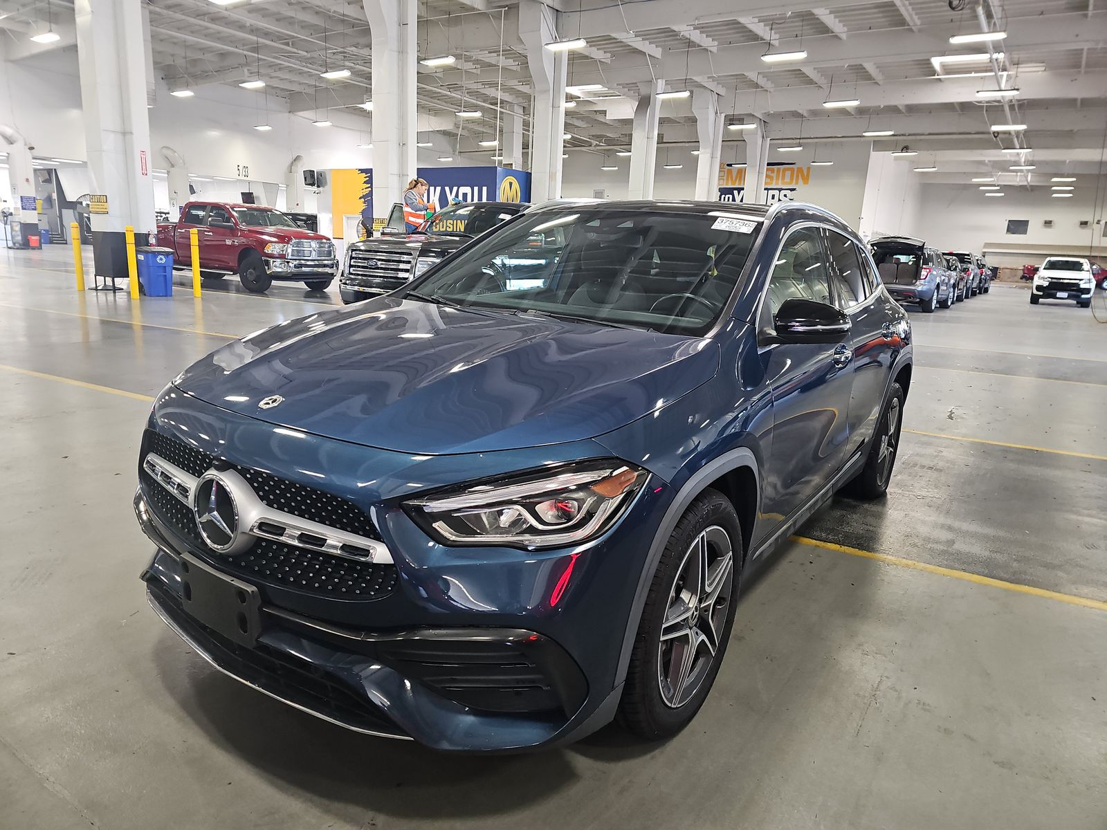 MERCEDES-BENZ GLA-CLASS - 1