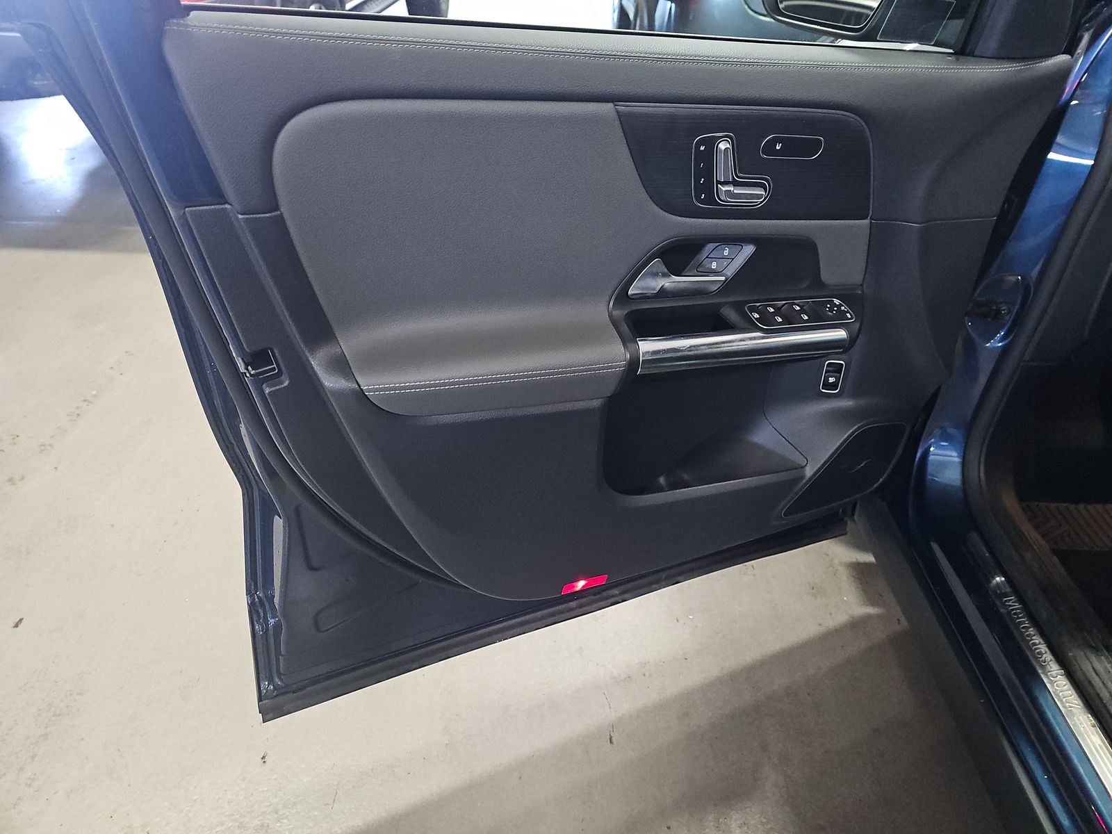 MERCEDES-BENZ GLA-CLASS - 10