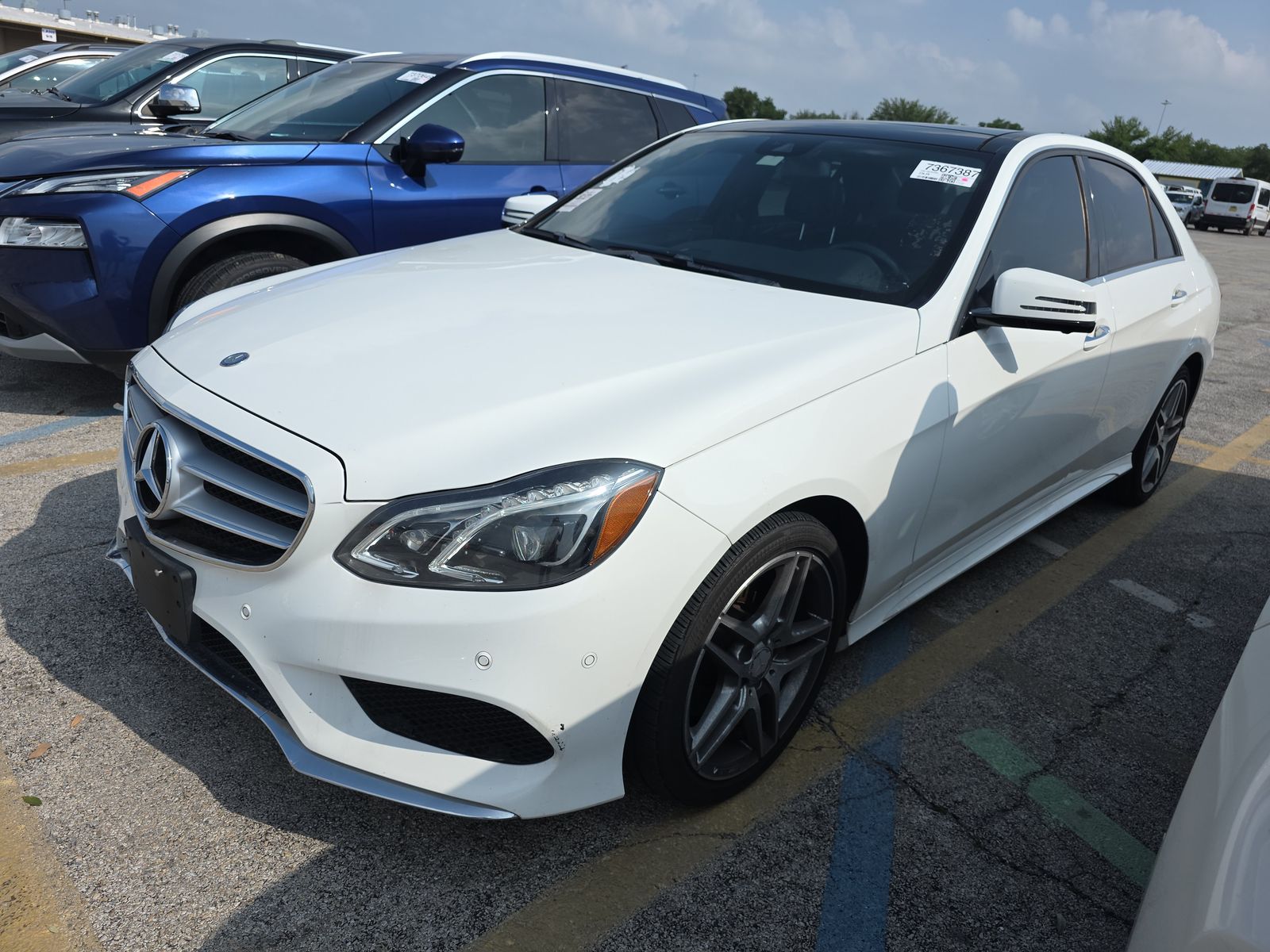 MERCEDES-BENZ E-CLASS - 1