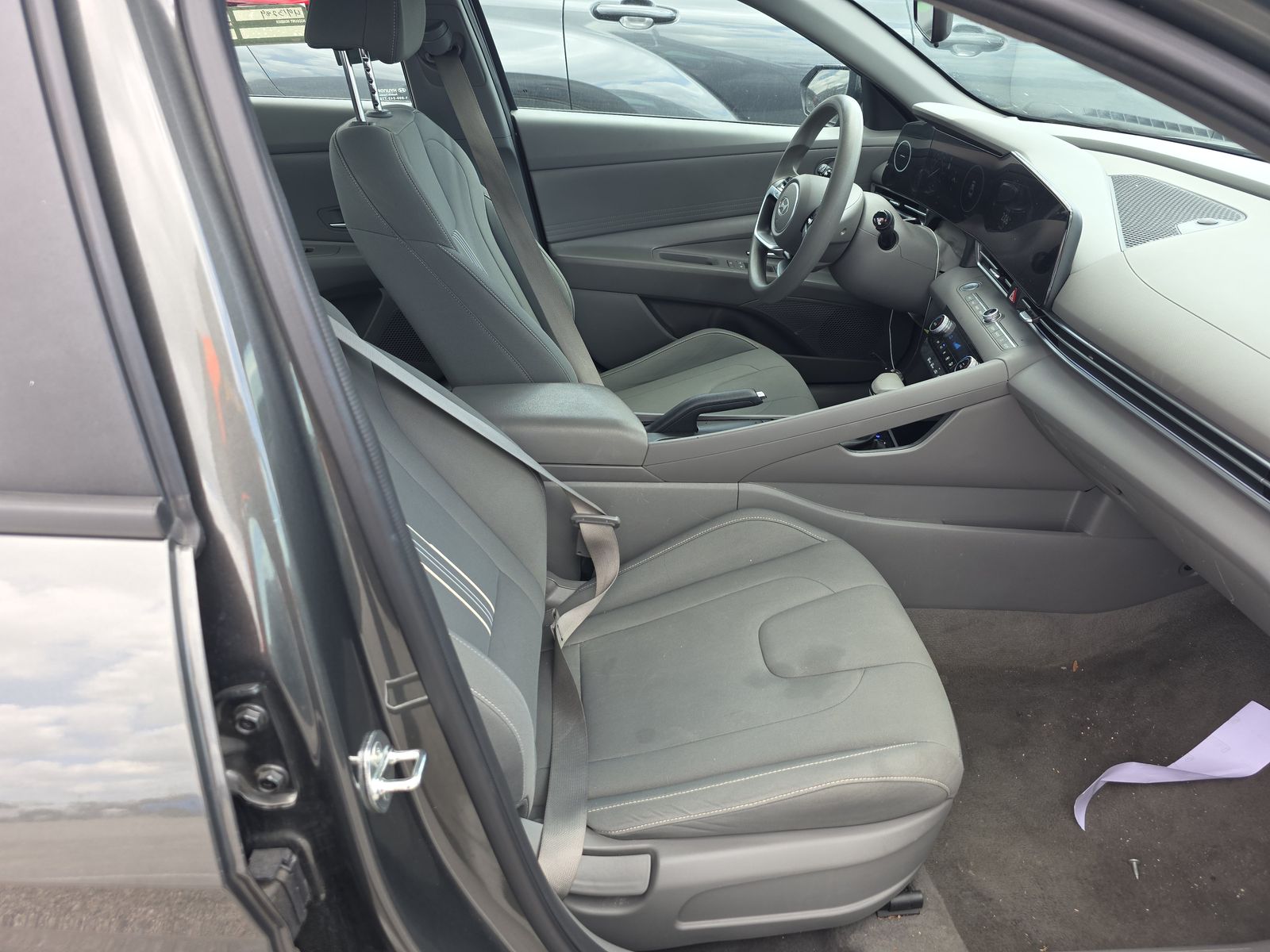 2024 Hyundai Elantra SEL FWD