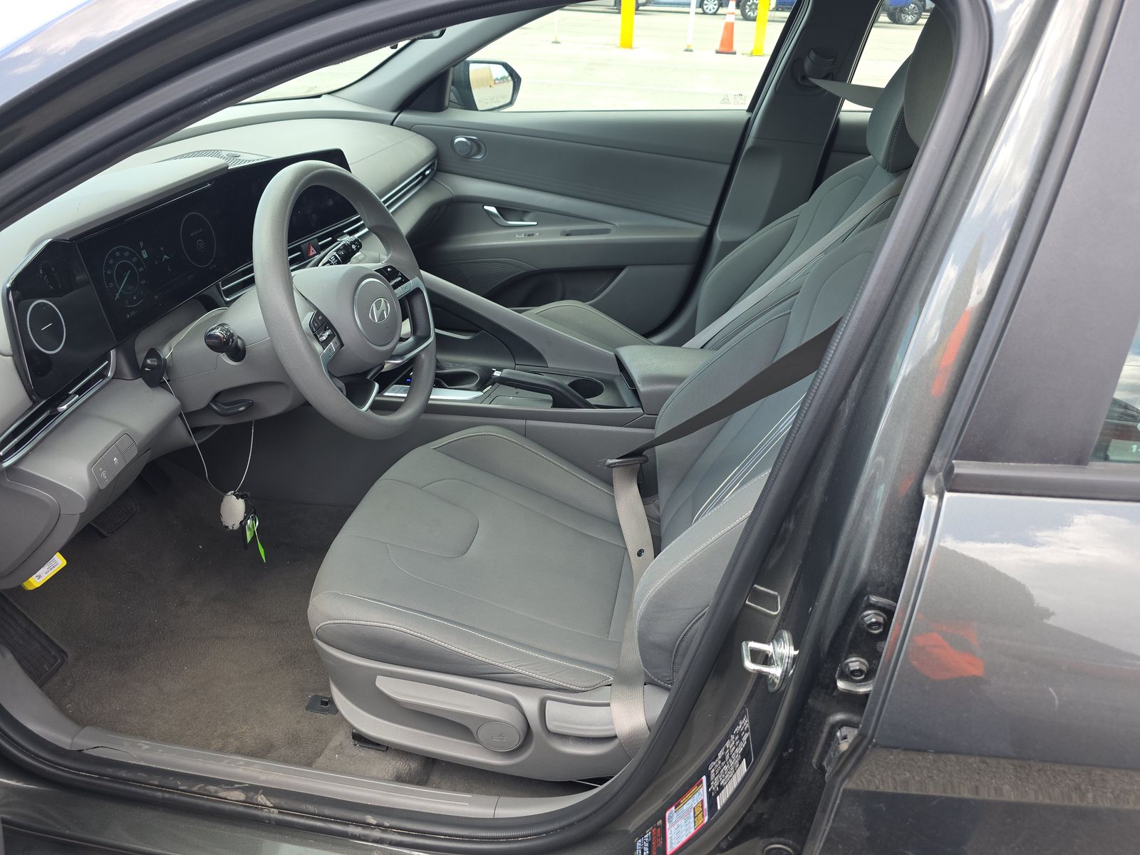 2024 Hyundai Elantra SEL FWD