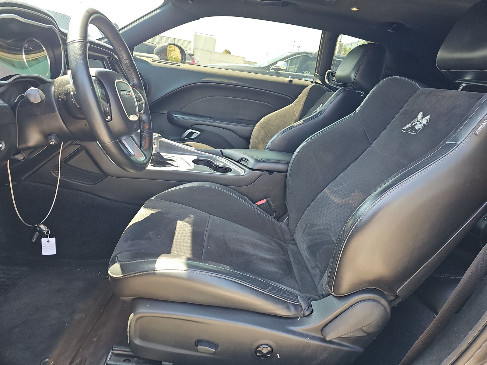 DODGE CHALLENGER - 8