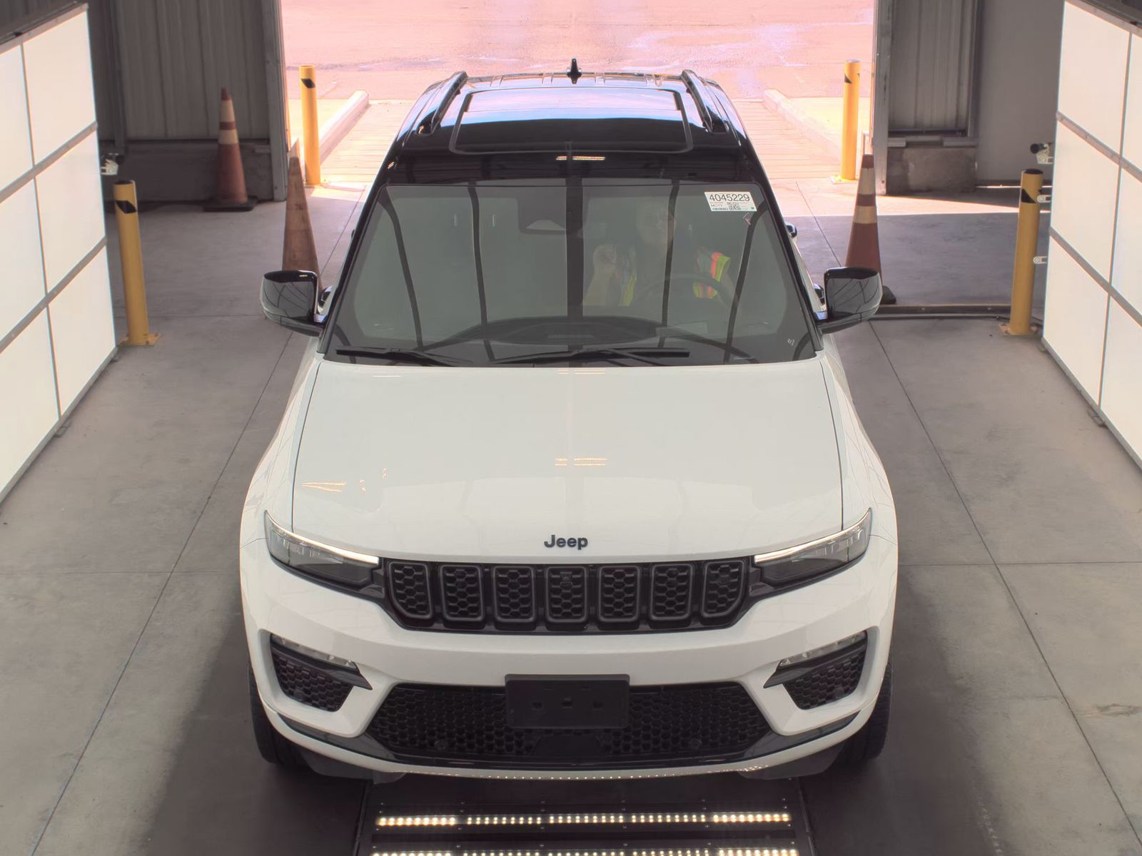 JEEP GRAND CHEROKEE - 3