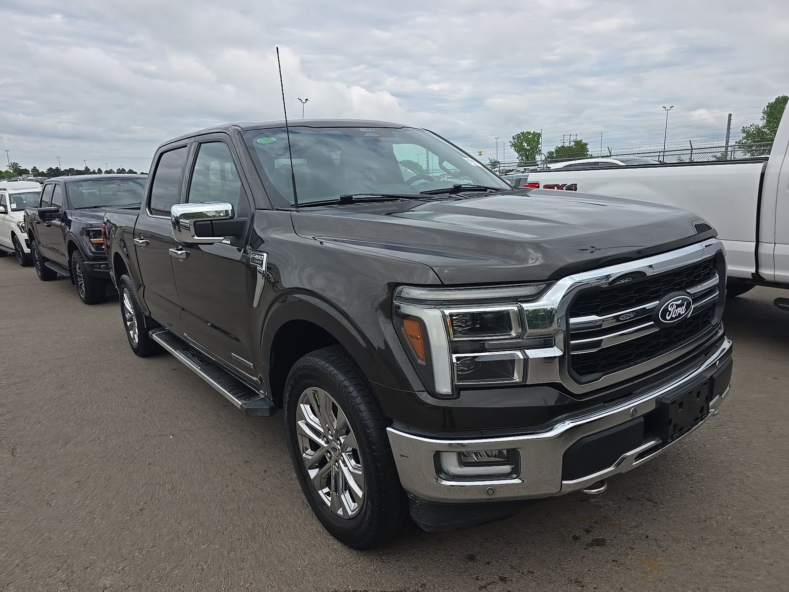 FORD F-150 - 4