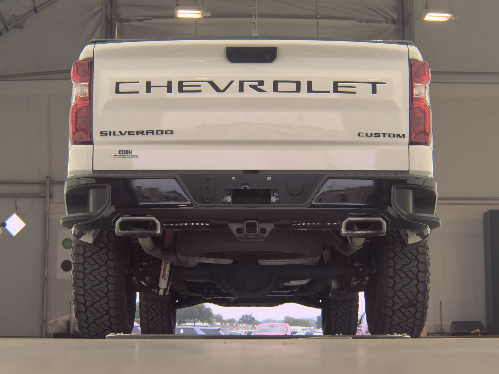 CHEVROLET SILVERADO - 8