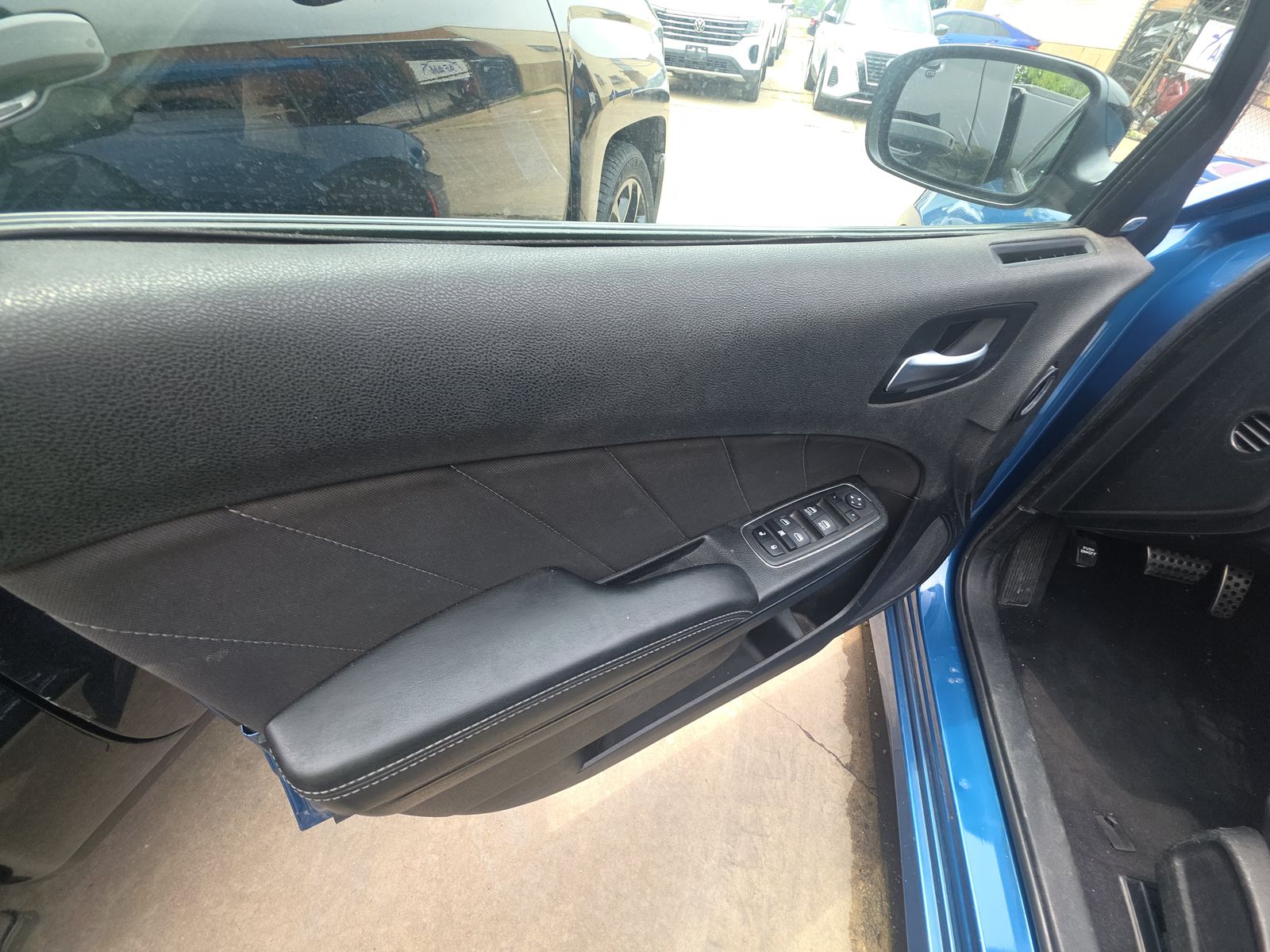 DODGE CHALLENGER - 10