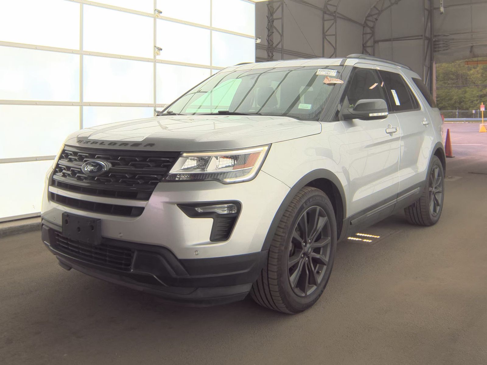 FORD EXPLORER - 1