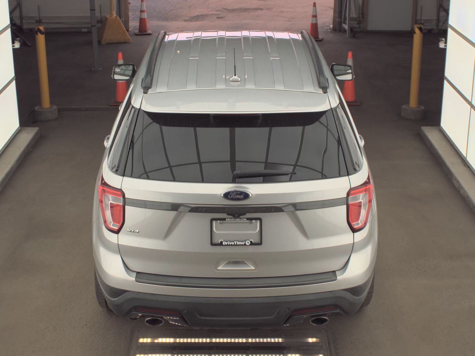 FORD EXPLORER - 7