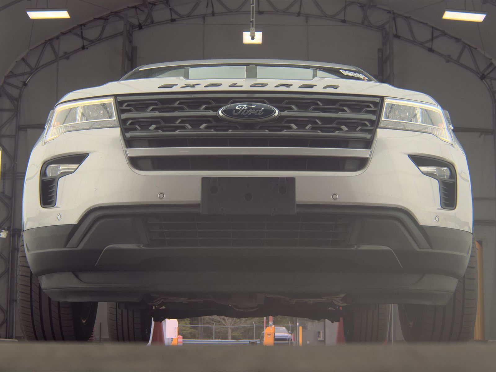 FORD EXPLORER - 4