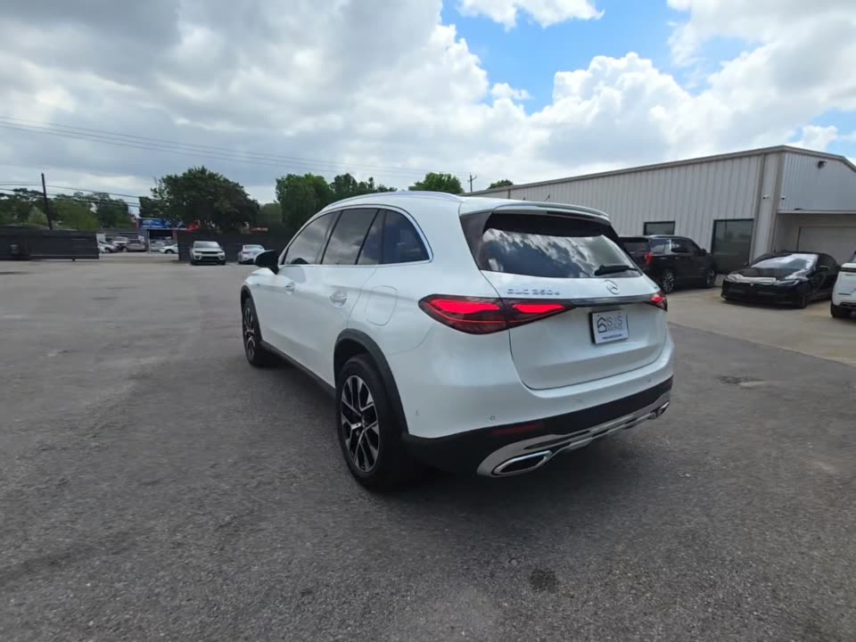 MERCEDES-BENZ GLC - 7