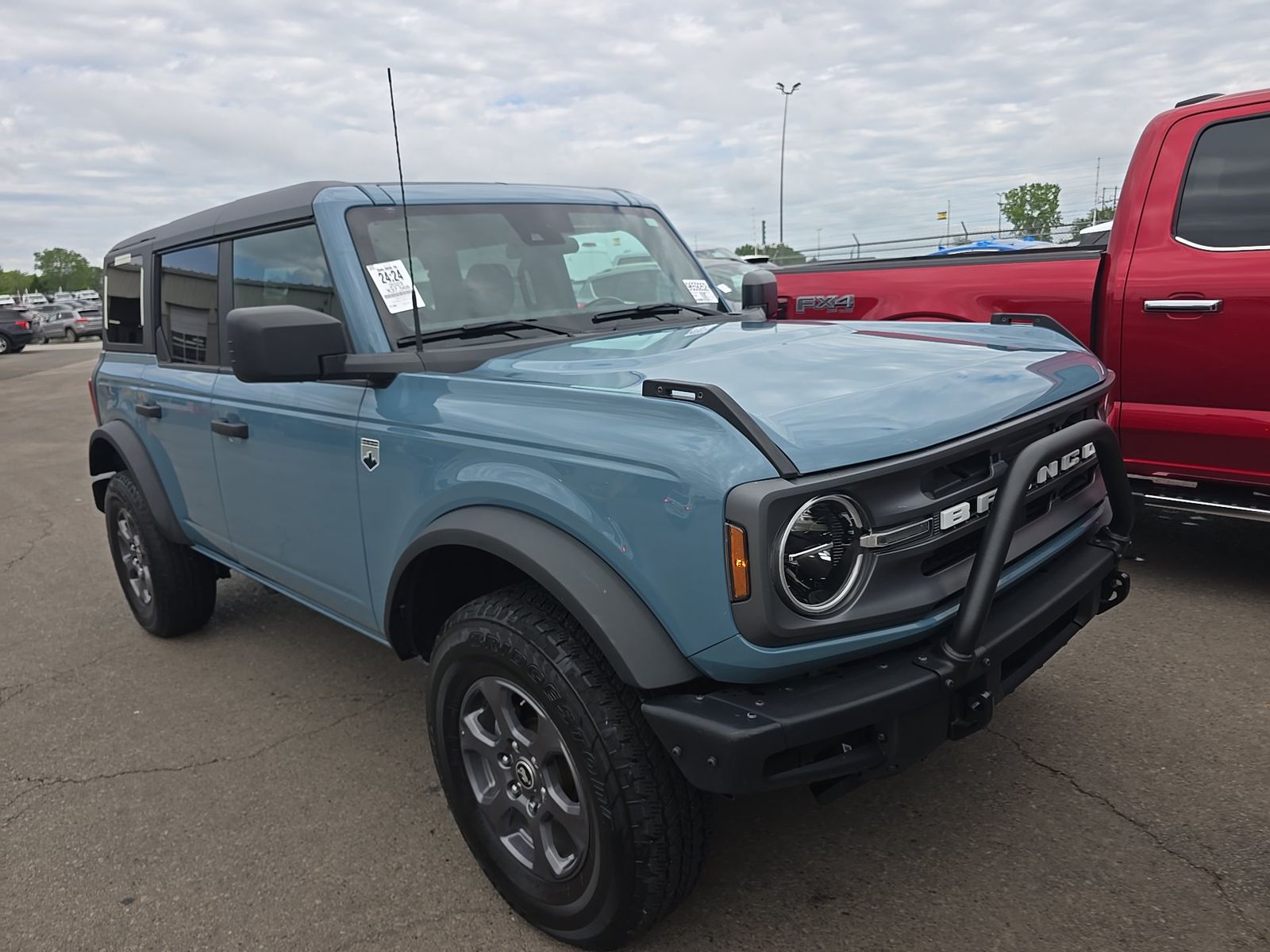 FORD BRONCO - 4