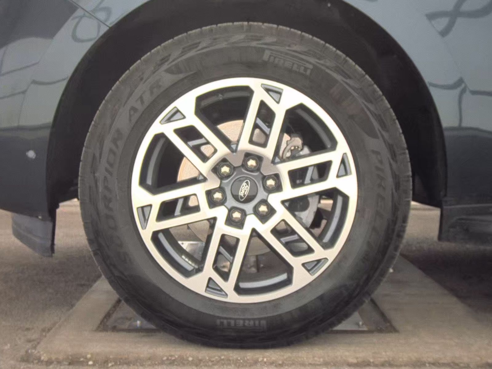 FORD EXPEDITION - 10