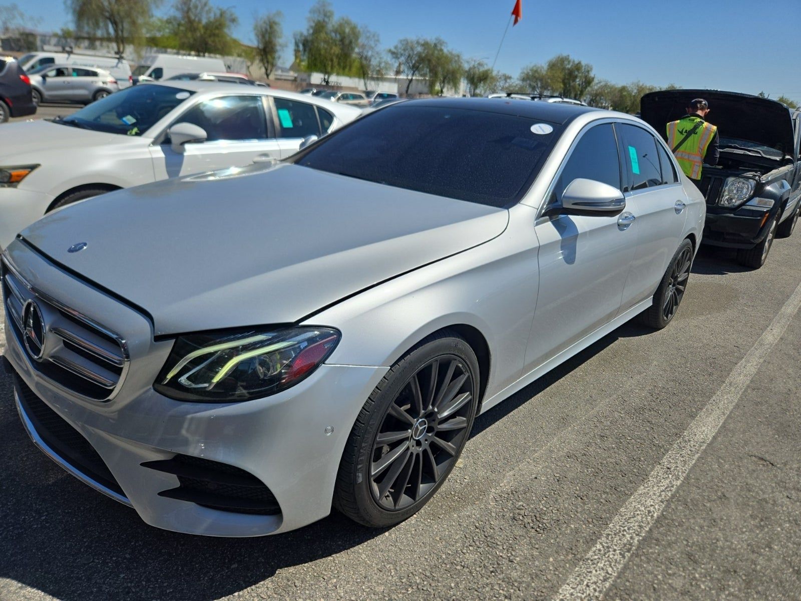 MERCEDES-BENZ E-CLASS - 1