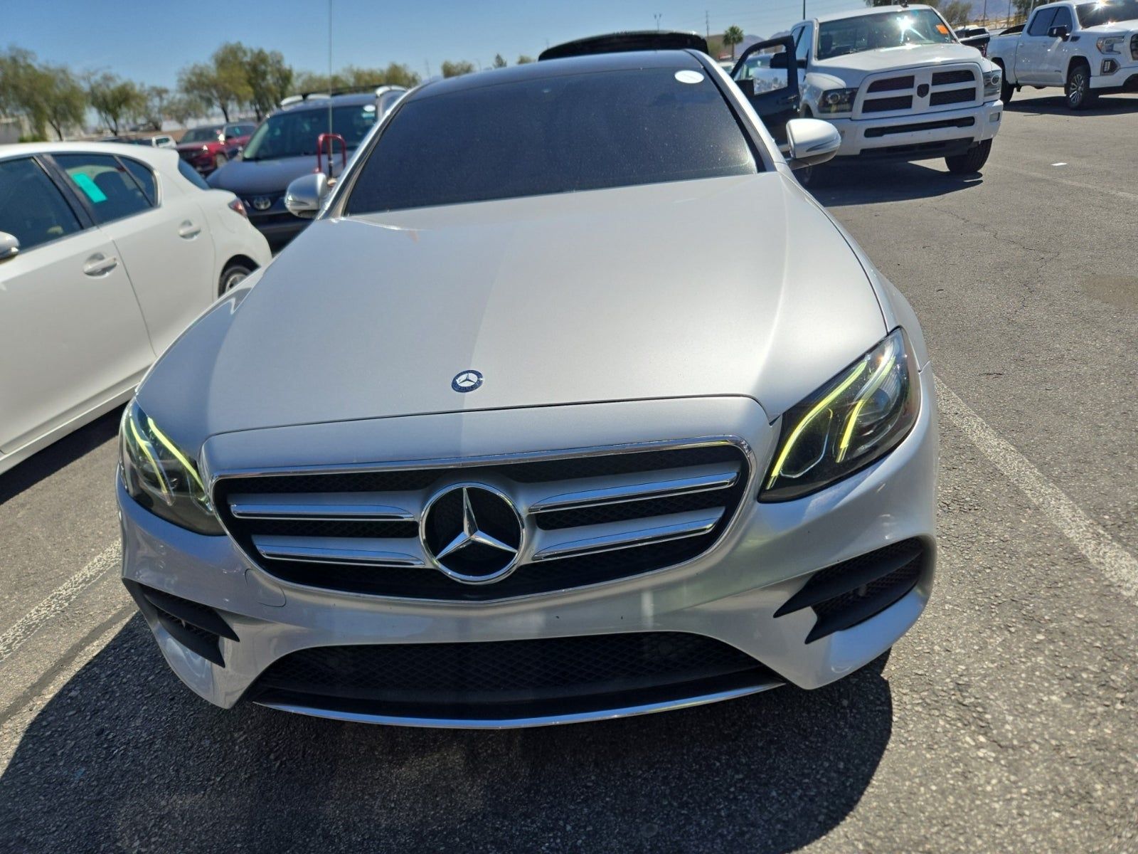 MERCEDES-BENZ E-CLASS - 8