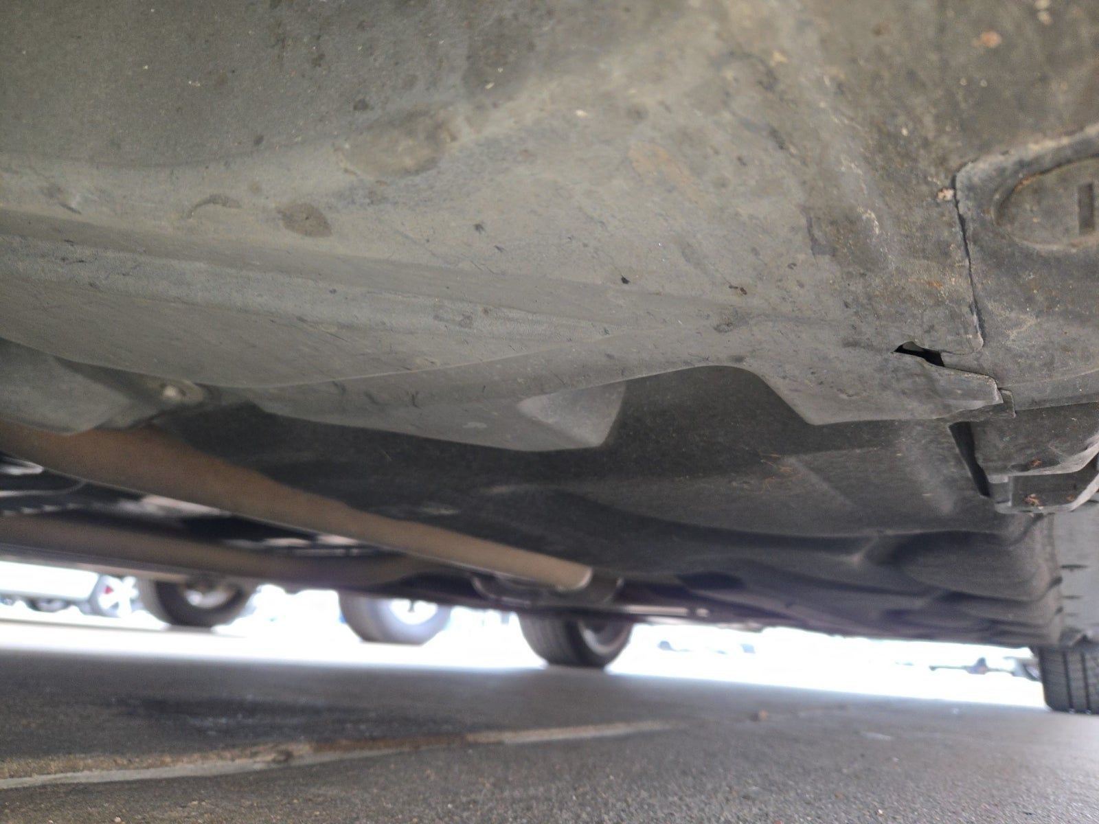 MERCEDES-BENZ E-CLASS - 9