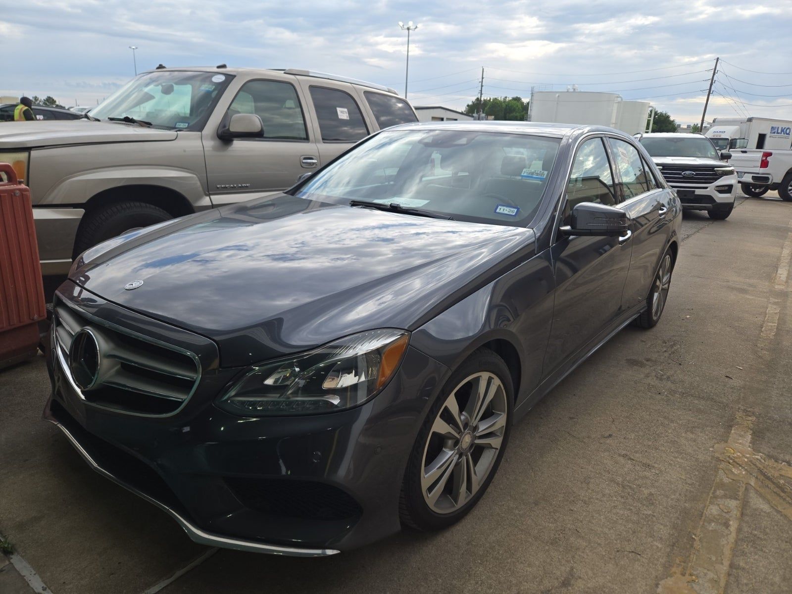 MERCEDES-BENZ E-CLASS - 1