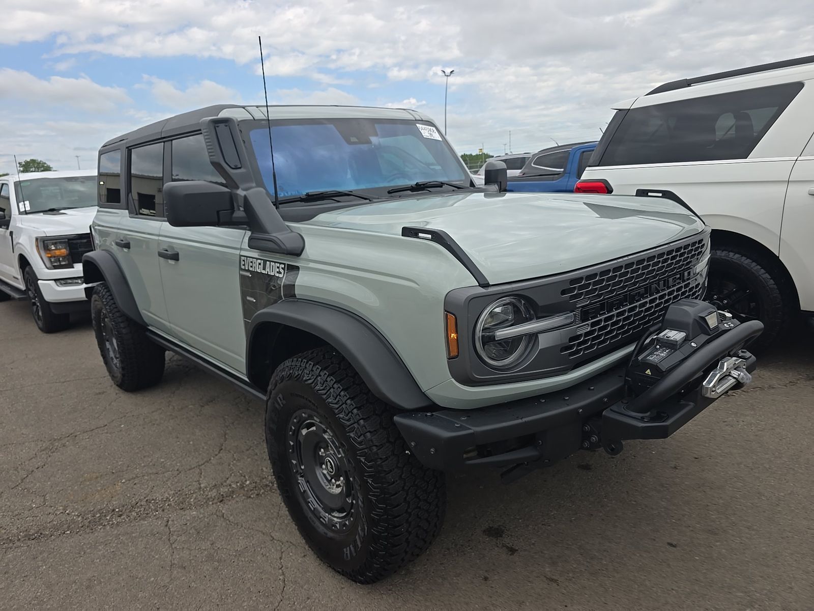 FORD BRONCO - 4