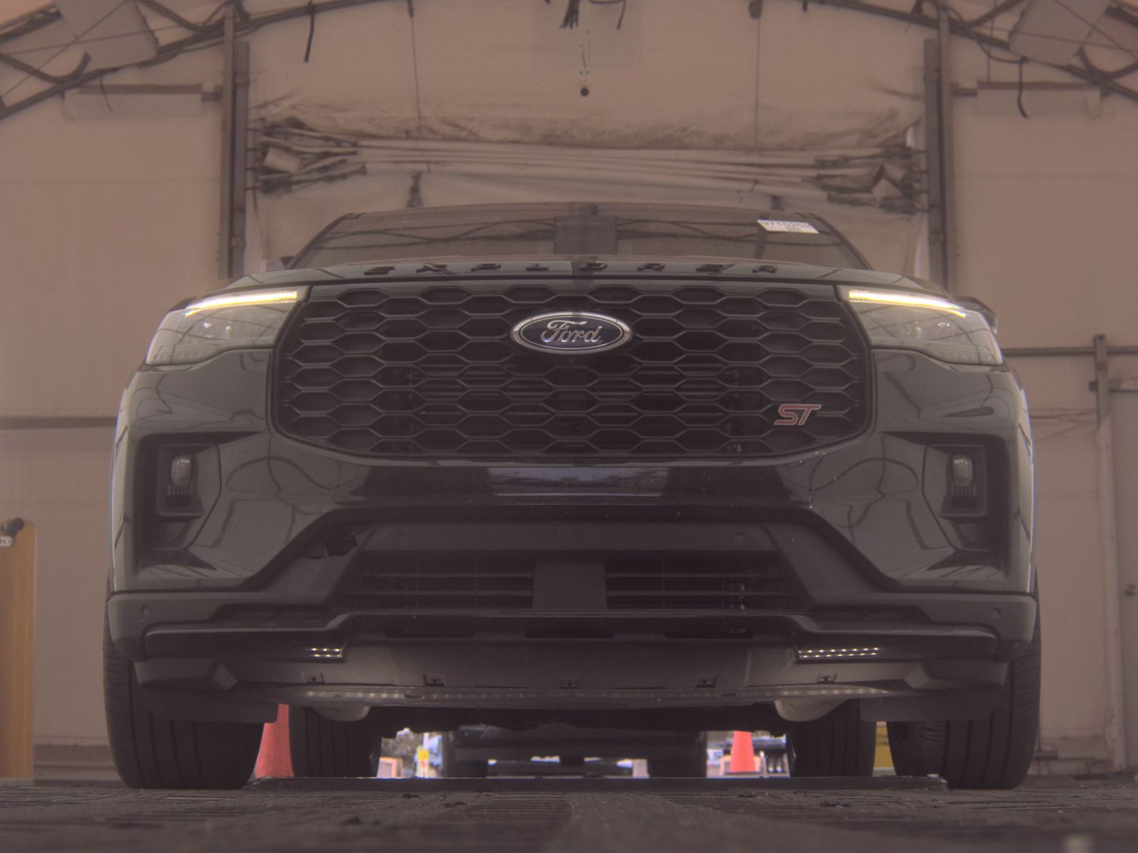 FORD EXPLORER - 4
