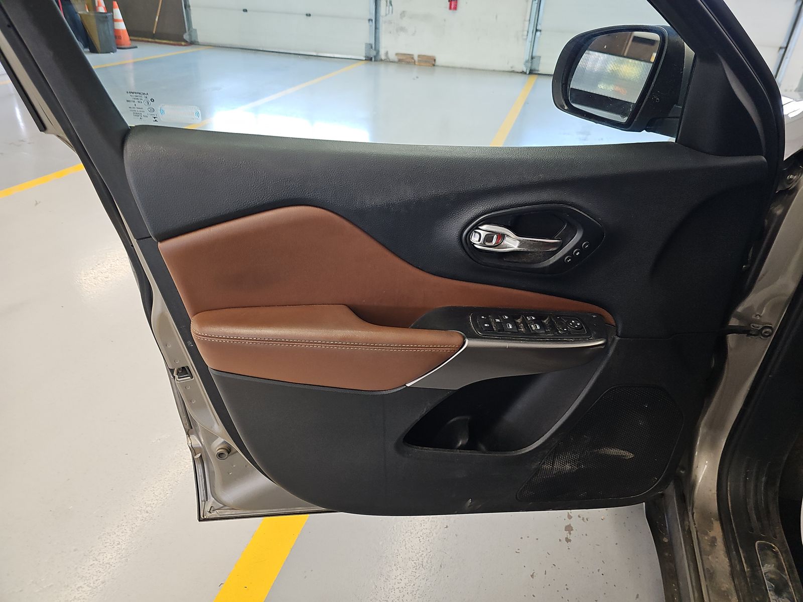 JEEP GRAND CHEROKEE - 10