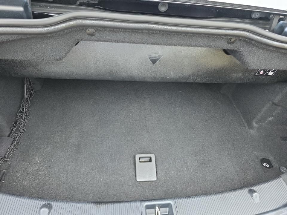 MERCEDES-BENZ E-CLASS - 8