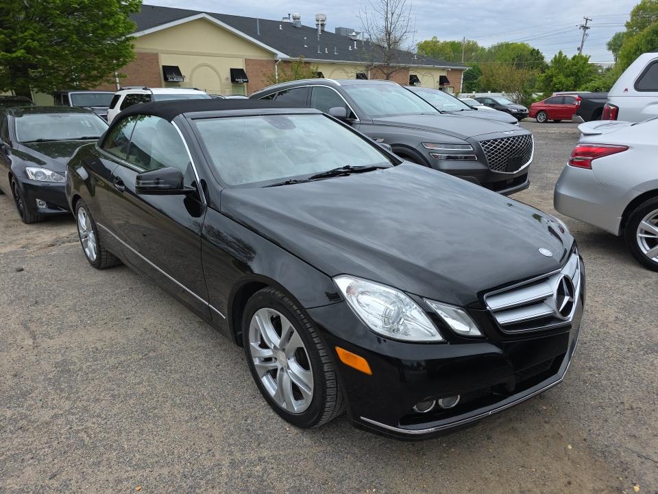 MERCEDES-BENZ E-CLASS - 4