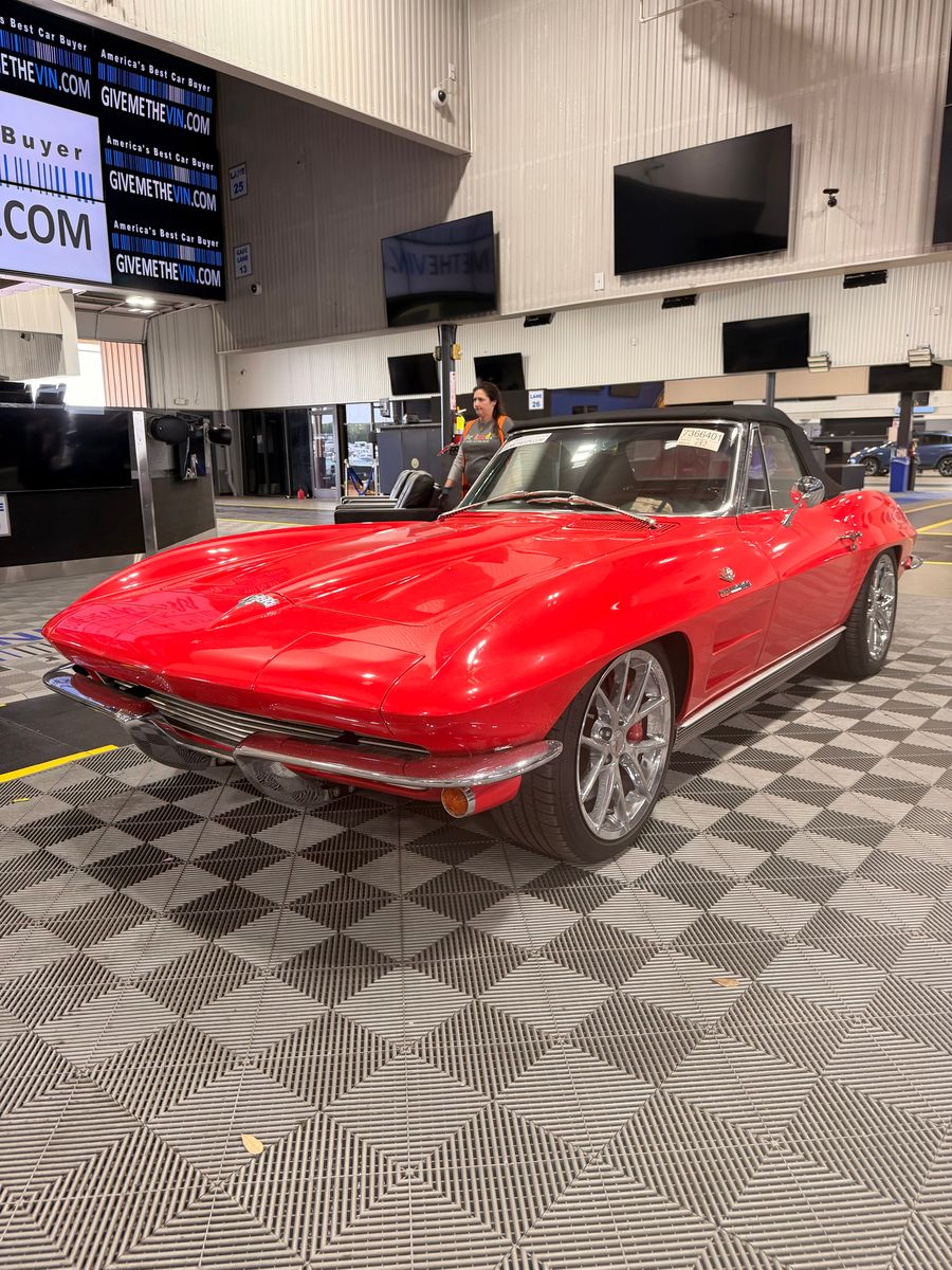 CHEVROLET CORVETTE - 9